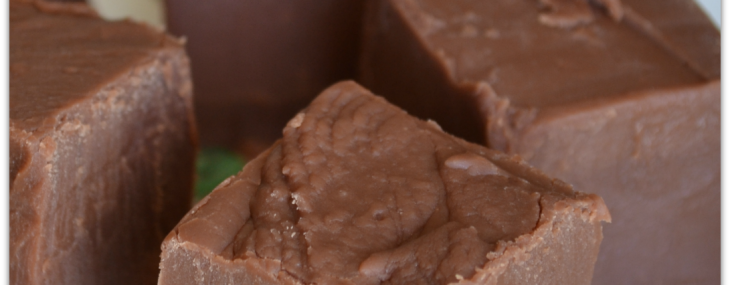 Easy Home-made Fudge Recipe: The Gift Everyone Loves